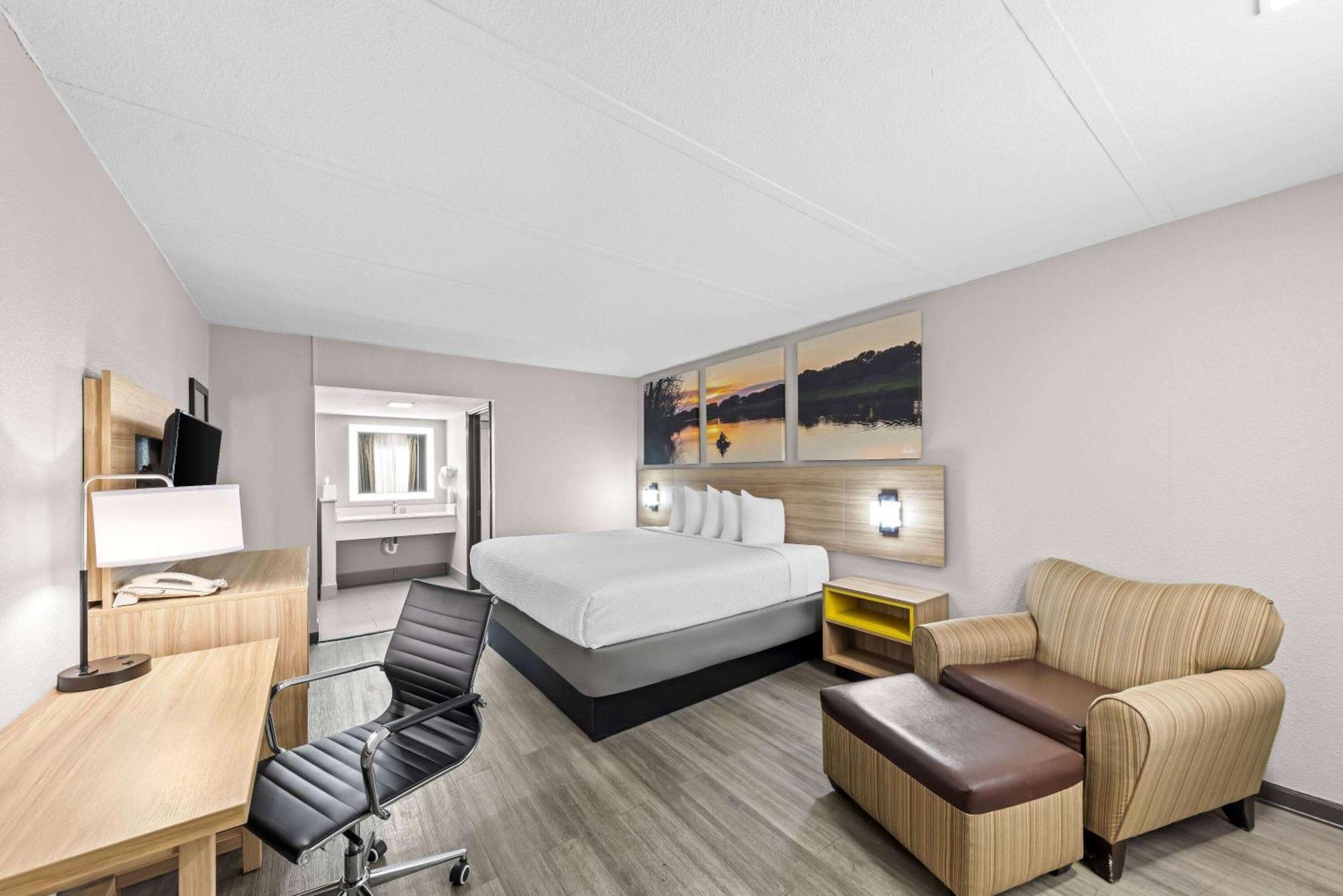Days Inn By Wyndham Gainesville Extérieur photo